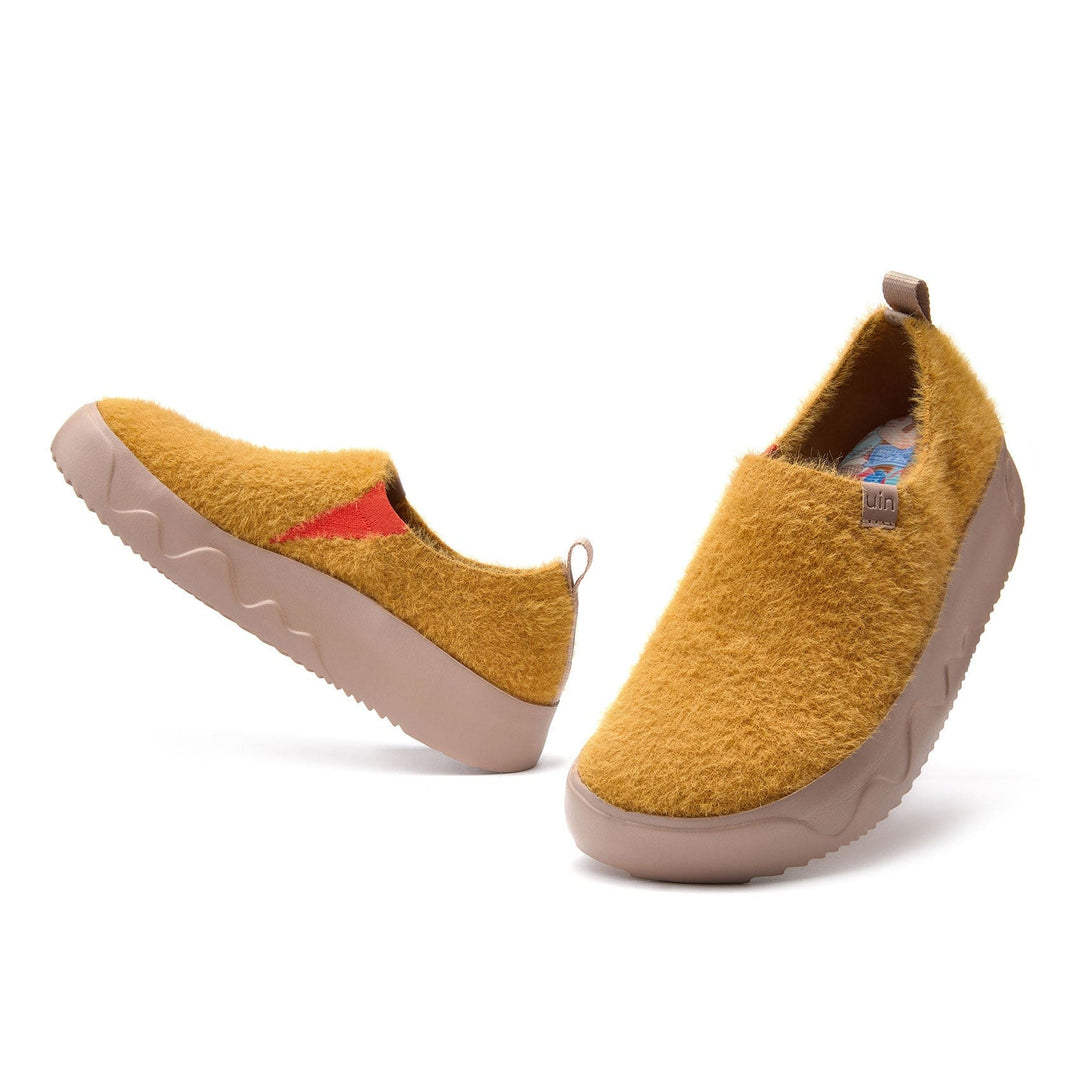 UIN Footwear Women Curry Toledo IX Women Canvas loafers