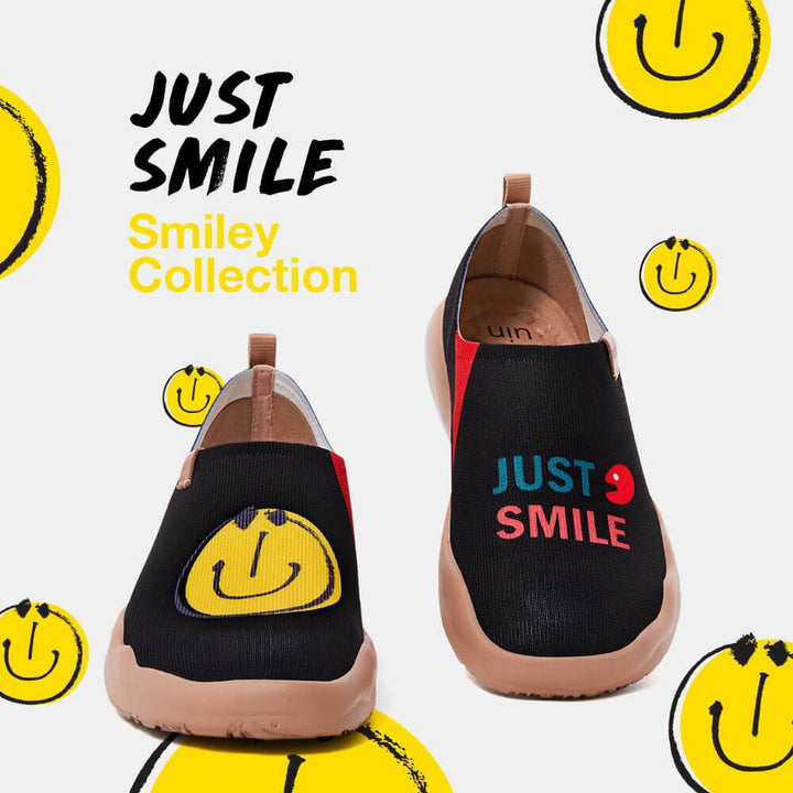 UIN Footwear Women Smiley Knitted Women Canvas loafers